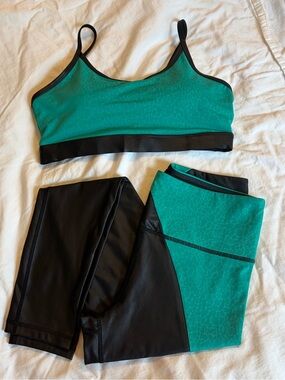ZYIA Teal and Black sz 6-8 Leggings & Medium Sports Bra Set